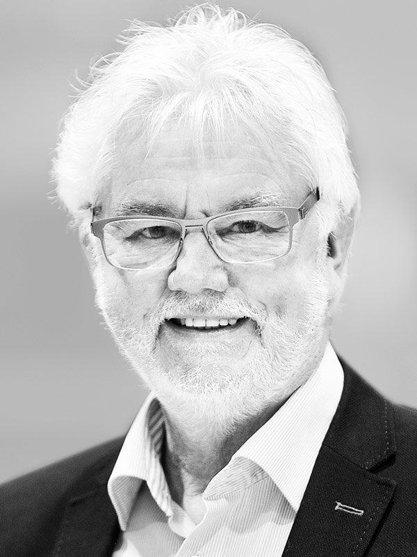 Dr. Johannes Liebl